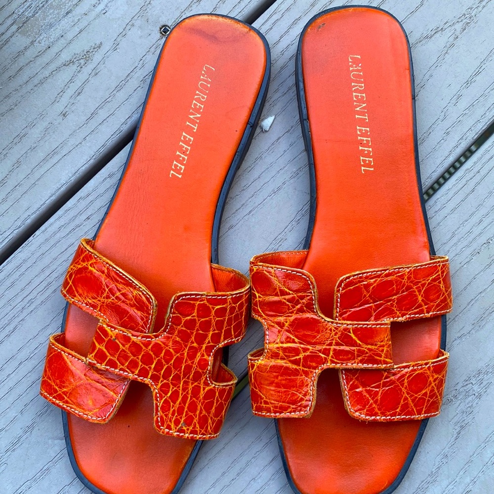 Genuine crocodile orange “H” slides